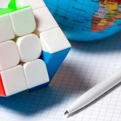 Beneficios Cognitivos de resolver el Cubo de Rubik